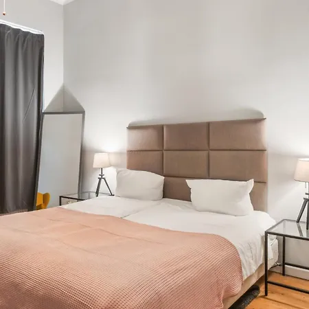 Center In Prenzlauerberg Berlino